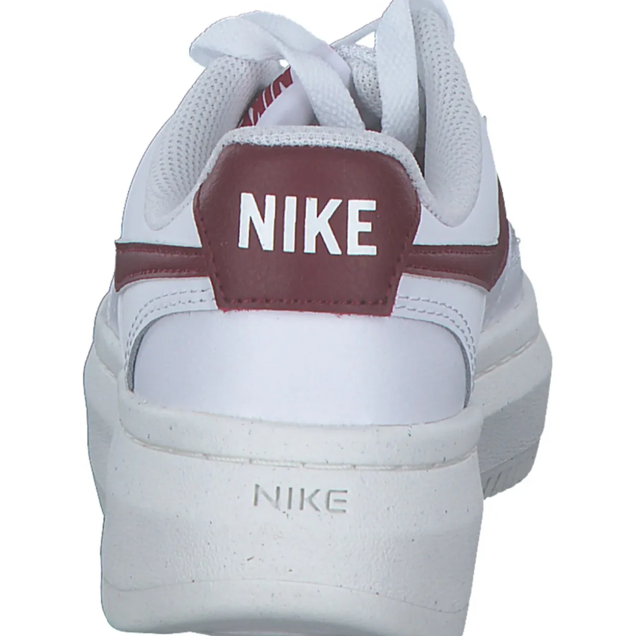 Nike Court Vision DZ5394, Schnürschuhe, Damen, white/team red-sail